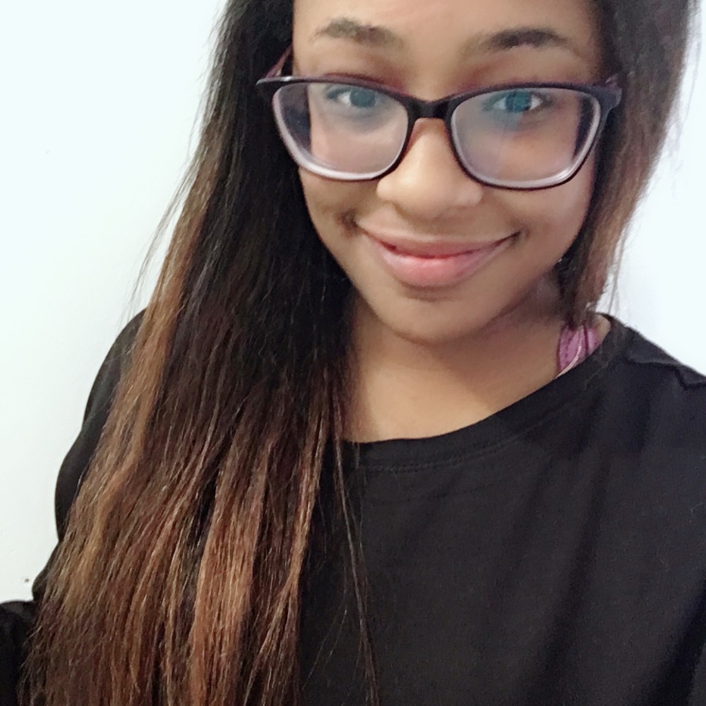 Meet your Posher, Whitney